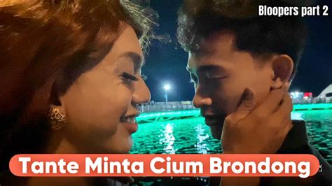 bokep tante brondong|Tante Kina Minta Berondong Kenyot Nenennya.mp4